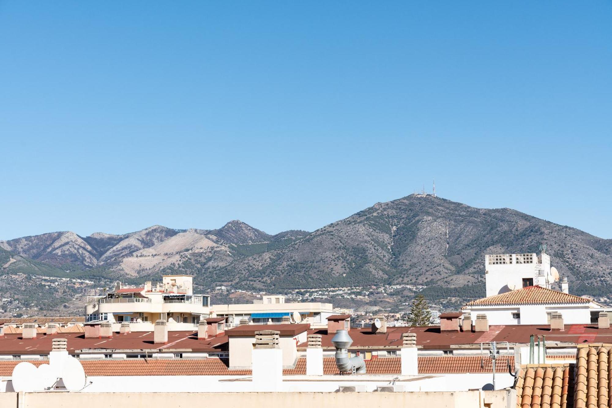 Pyr Studio Apt Partial Seaview Fuengirola Extérieur photo